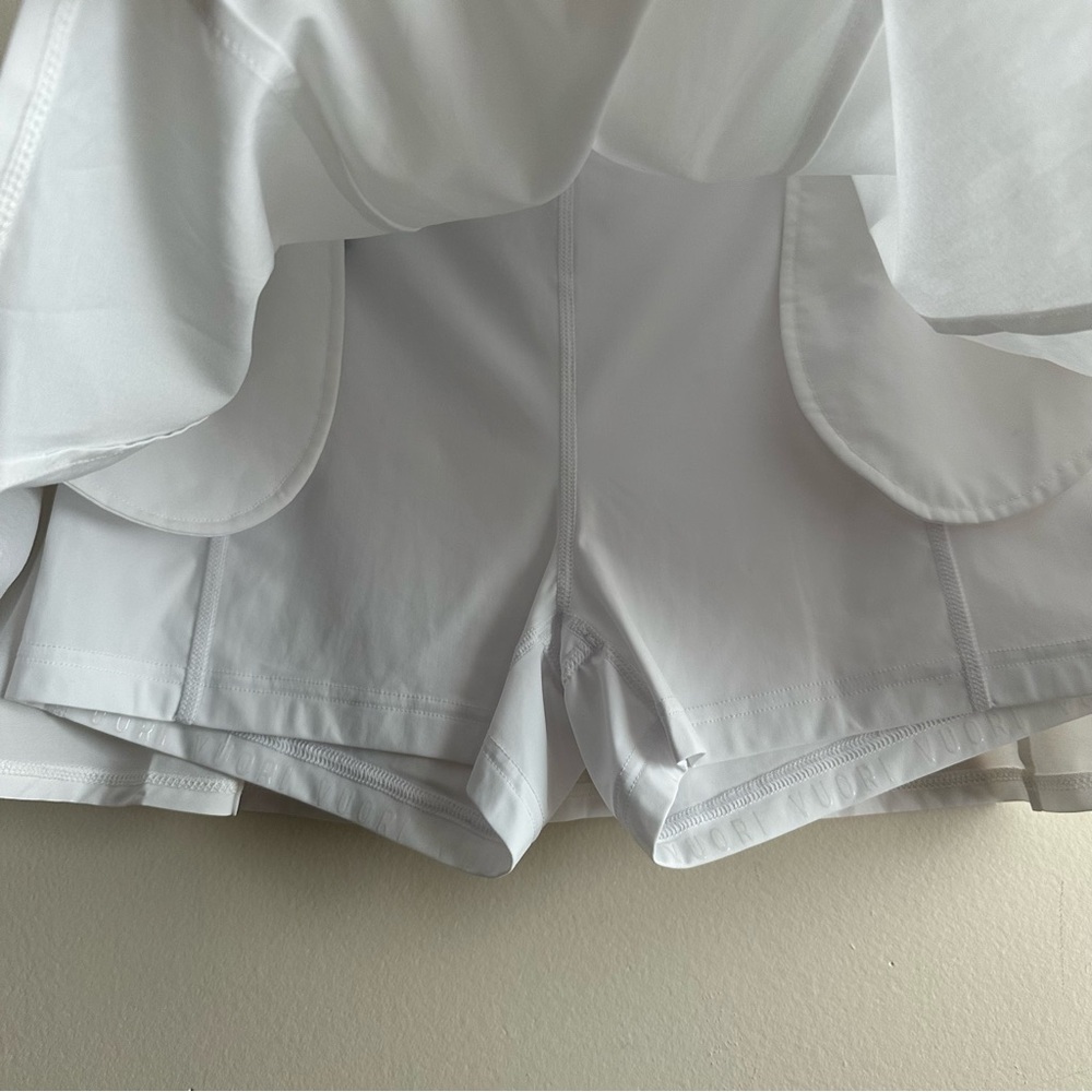 Vuori White Women's Tennis Skort - Picture 5 of 9